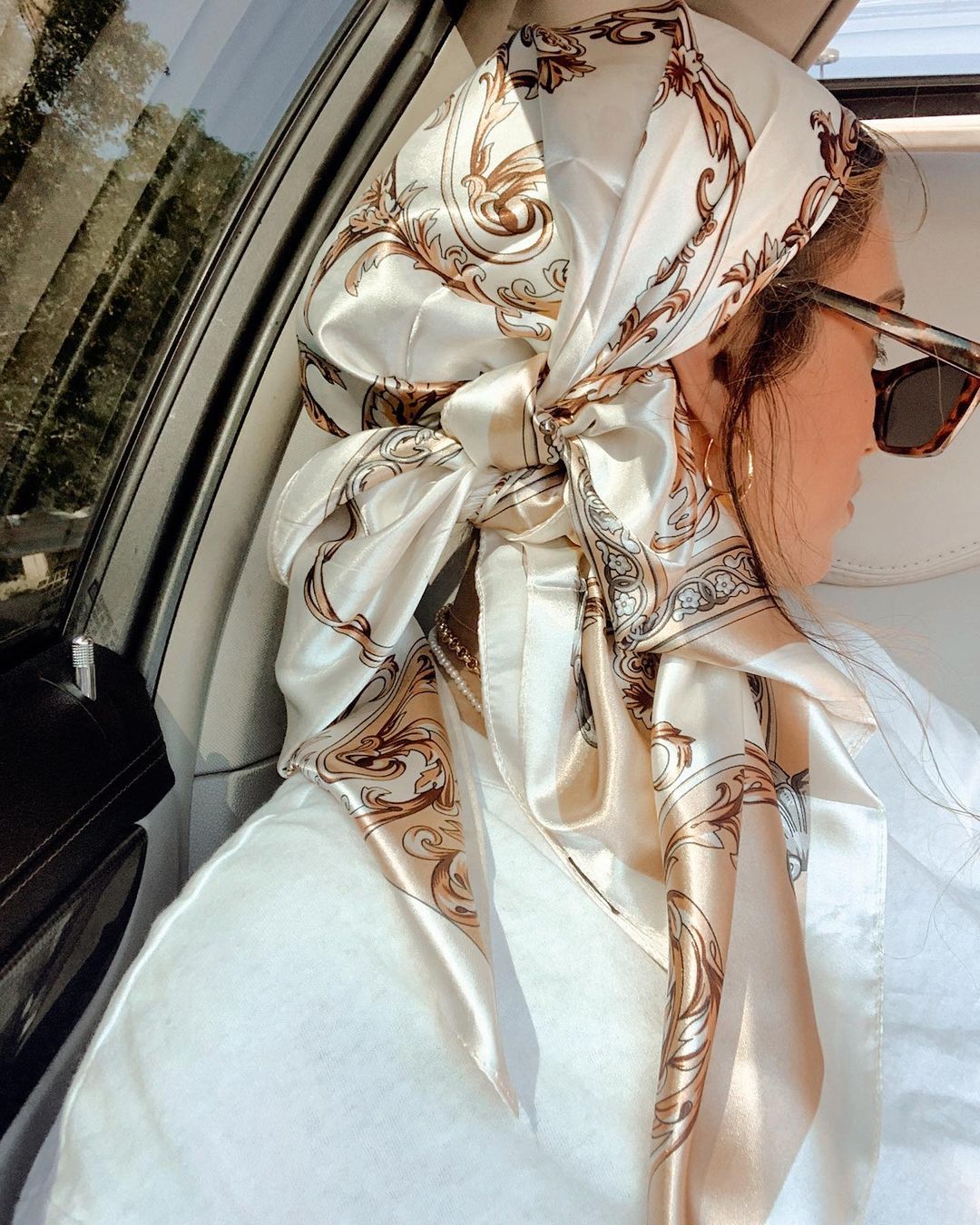 Face Scarf Mask - Foulard carré en Satin pour femmes