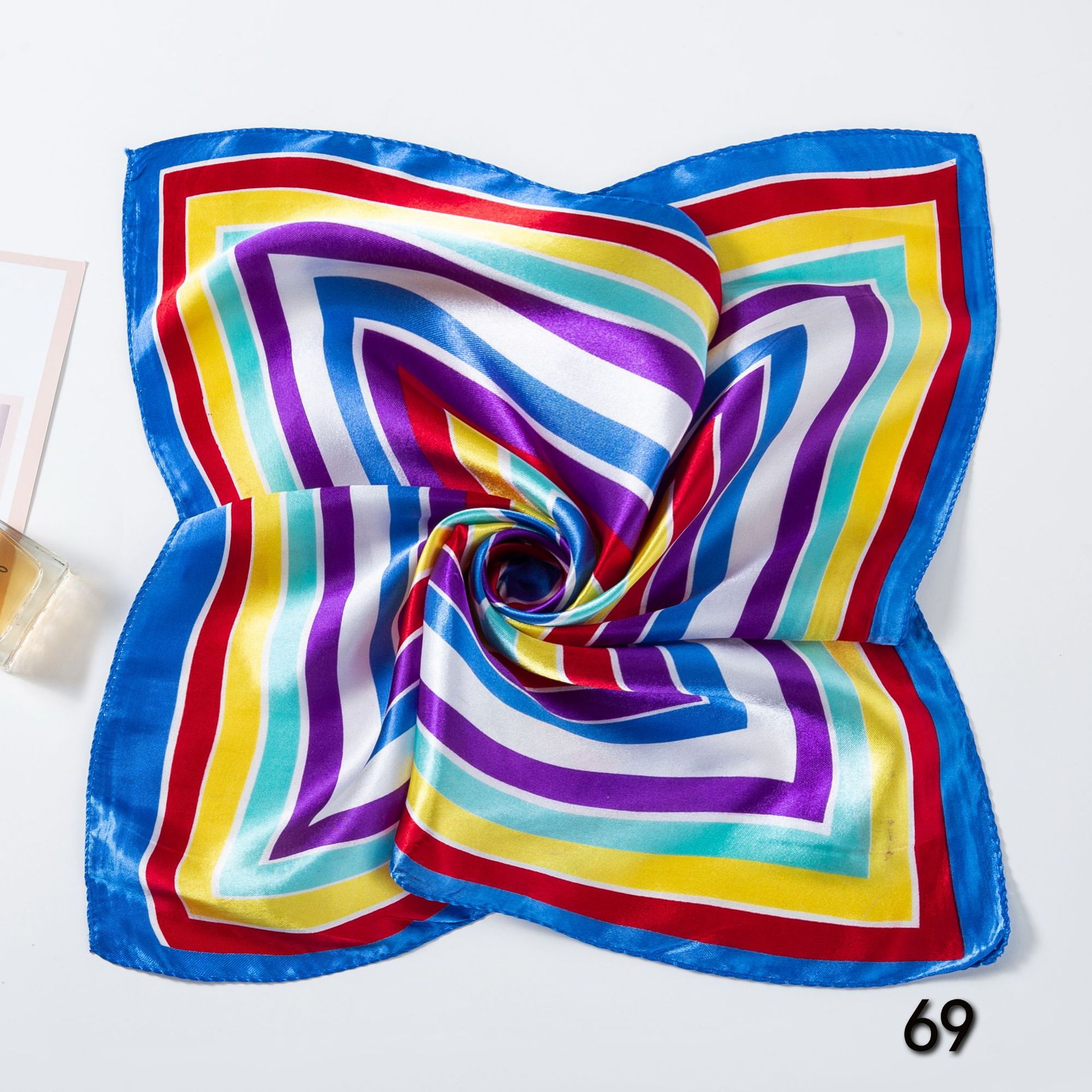 Écharpe carrée imprimée pour f - Face Scarf Mask avis et prix