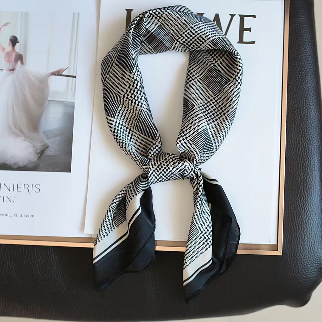 Écharpe carrée imprimée zèbre  - Ascot Neck Scarf avis et prix