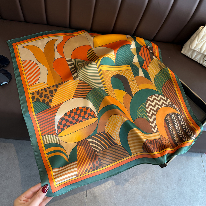 Foulard carré en soie imprimé  - Face Scarf Mask avis et prix