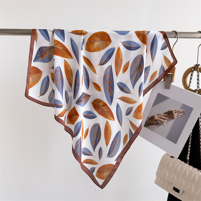 Marque de luxe imprimer 70 cm  - Face Scarf Mask avis et prix